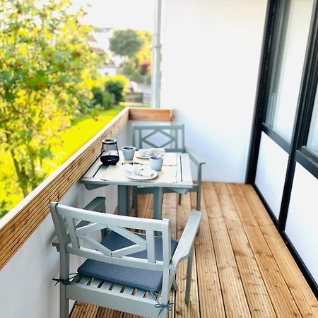 Neu - Frisch Renoviertes Ferienapartment "Waterkant" Büsum Kültér fotó